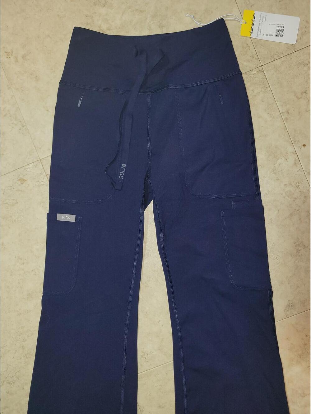 Figs women's Seville flared pant leggings scrub sz XXS navy blue nwt - Picture 2 of 8
